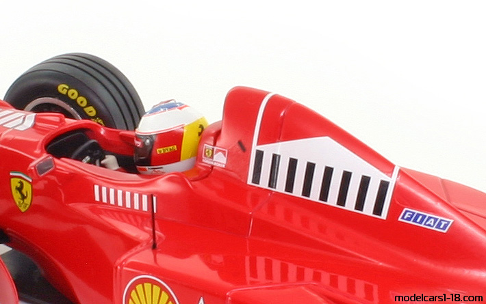 1998 - Ferrari F300 Launch Version (F310 B) Minichamps 1/18 (Kрасный) Интерьер панель приборов