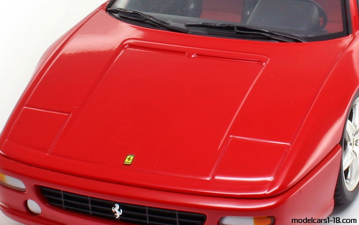 1994 - Ferrari F355 GTS UT 1/18 (Kрасный) Багажник / Поднимающиеся фары