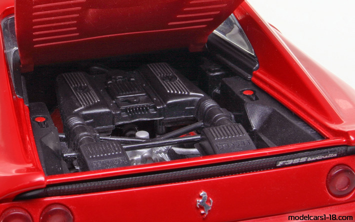 1994 - Ferrari F355 UT 1/18 (Kрасный) Двигатель