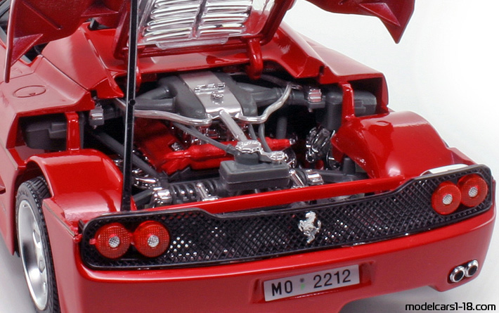 1995 - Ferrari F50 Bburago 1/18 (Kрасный) Двигатель