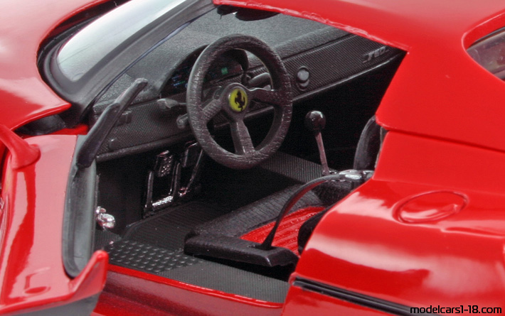 1995 - Ferrari F50 Maisto 1/18 (Kрасный) Интерьер панель приборов