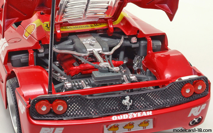 1995 - Ferrari F50 Bburago 1/18 (Kрасный) Двигатель