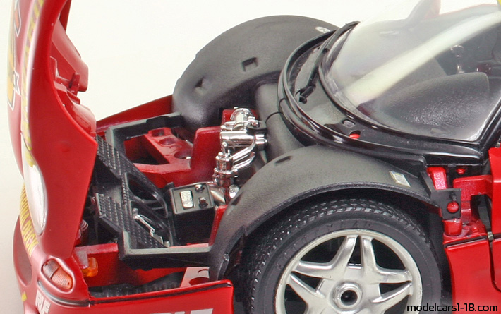 1995 - Ferrari F50 Bburago 1/18 (Kрасный) Багажник / Поднимающиеся фары
