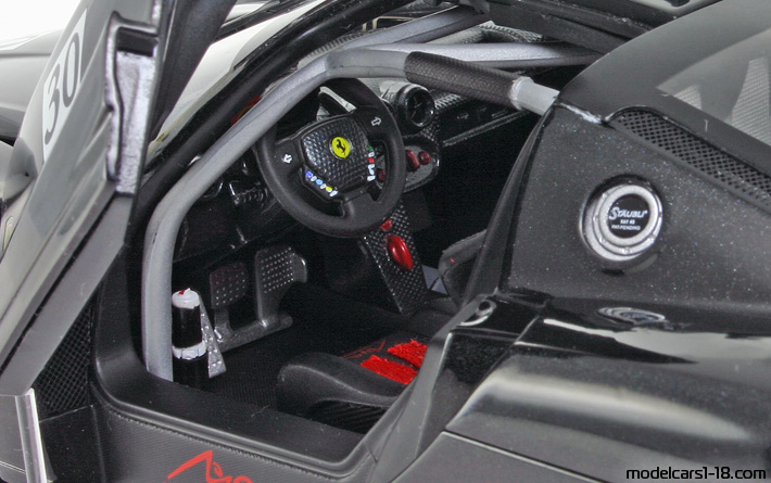 2005 - Ferrari FXX Elite 1/18 (Чёрный) Интерьер панель приборов