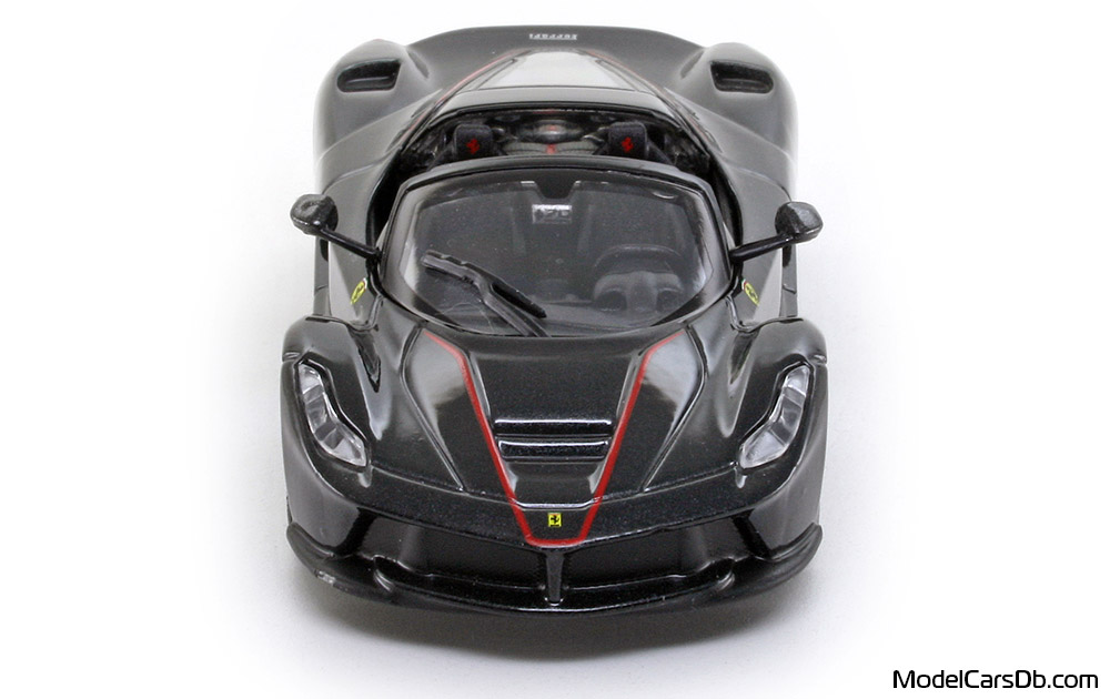 2016 - Ferrari LaFerrari Aperta Bburago 1/43 (Чёрный) Спереди