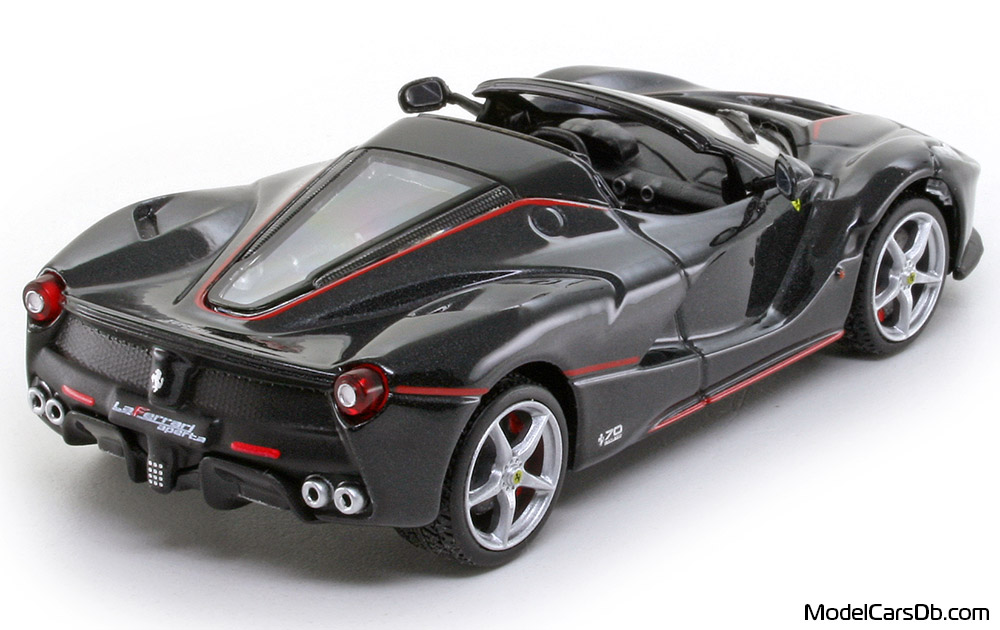 2016 - Ferrari LaFerrari Aperta Bburago 1/43 (Чёрный) Задняя правая сторона
