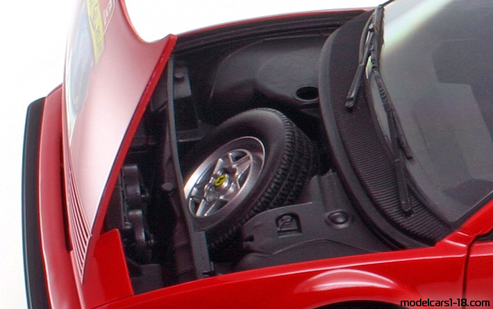 1980 - Ferrari Mondial 8 Hot Wheels 1/18 (Kрасный) Багажник / Поднимающиеся фары