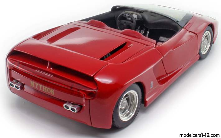 1989 - Ferrari Mythos Concept Revell 1/18 (Kрасный) Задняя правая сторона