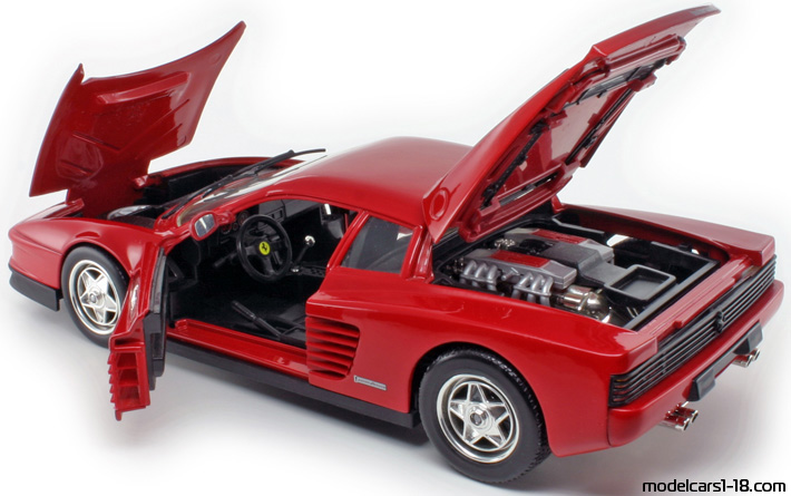 1984 - Ferrari Testarossa Hot Wheels 1/18 (Kрасный) Открывающиеся части