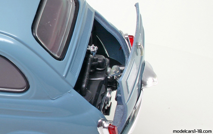 1957 - Fiat 500 Solido 1/16 (Фиолетовый) Двигатель