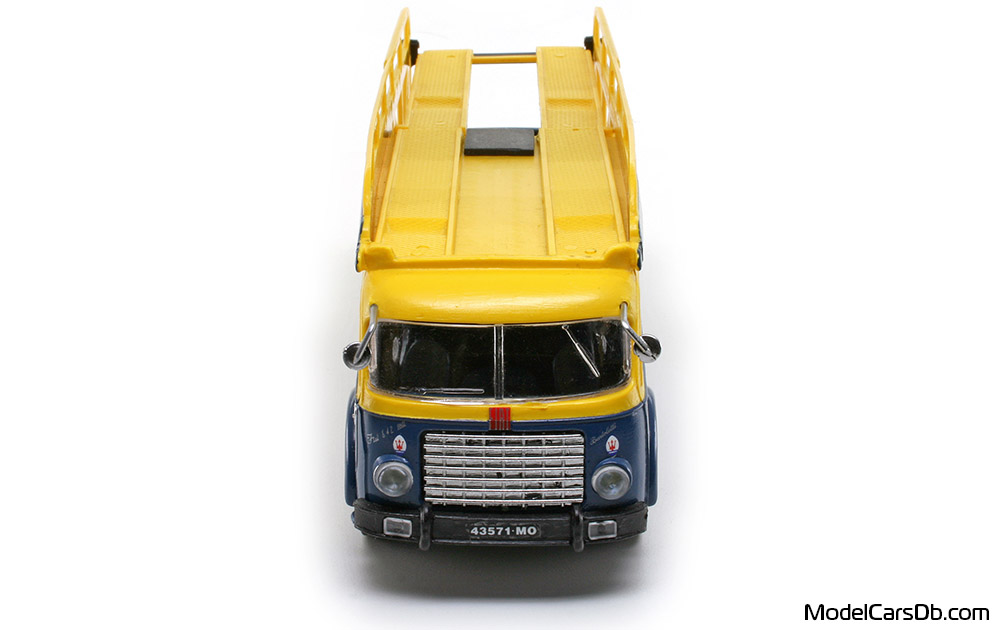 1957 - Fiat 642 RN2 Bartoletti Old Cars 1/43 (Синий / Жёлтый) Спереди