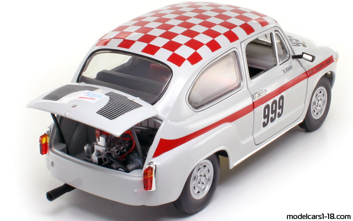 1962 - Fiat Abarth 1000 TC Revell 1/18 (Белый / Kрасный) Задняя правая сторона
