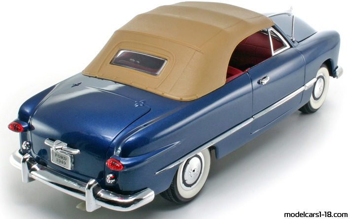 1949 - Ford Convertible Mira 1/18 (Синий) Задняя правая сторона