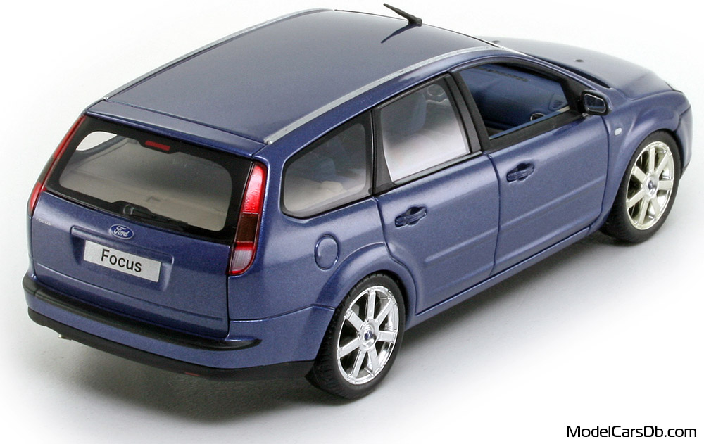 2004 - Ford Focus Turnier Minichamps 1/43 (Синий) Задняя правая сторона