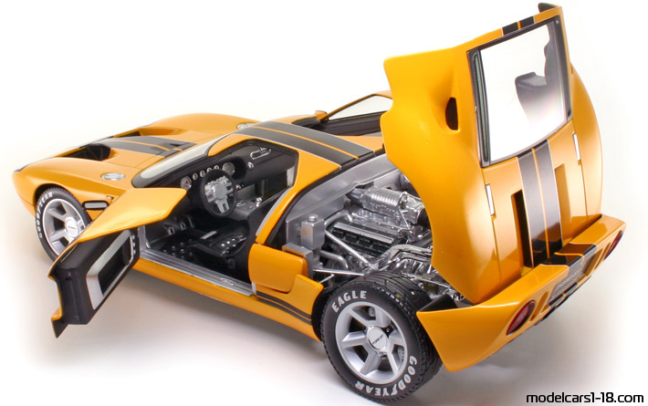 2003 - Ford GT Concept Beanstalk 1/18 (Жёлтый / Чёрный) Открывающиеся части