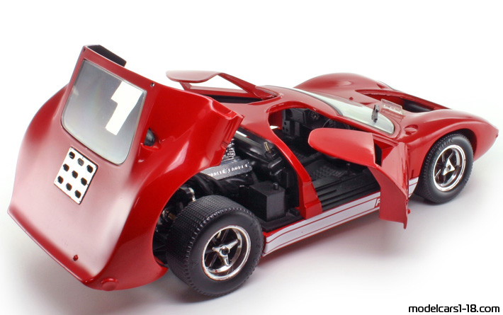 1966 - Ford GT40 Jouef Evolution 1/18 (Kрасный / Белый) Открывающиеся части