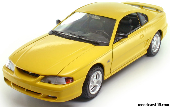 1994 - Ford Mustang GT Jouef Evolution 1/18 (Жёлтый) Передняя левая сторона