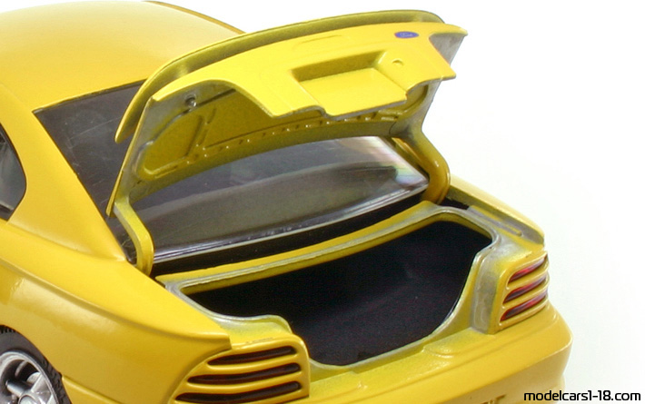 1994 - Ford Mustang GT Jouef Evolution 1/18 (Жёлтый) Багажник / Поднимающиеся фары
