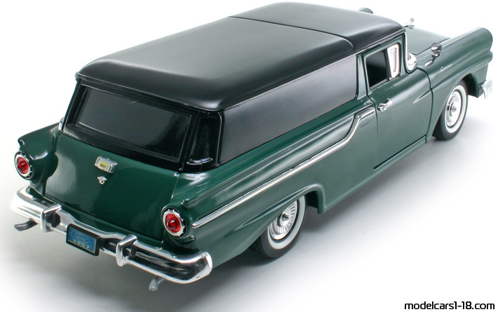 1957 - Ford Ranchero Courier Sedan Delivery Road Legends 1/18 (Зелёный / Чёрный) Задняя правая сторона