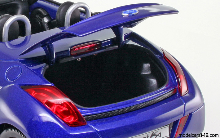 2003 - Ford StreetKa Welly 1/18 (Синий) Багажник / Поднимающиеся фары