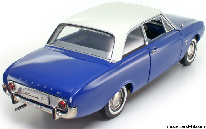 1960 - Ford Taunus 17M (P3) Revell 1/18 (Синий / Белый) Задняя правая сторона