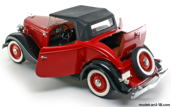 1934 - Ford V8 Roadster Solido 1/19 (Kрасный / Чёрный) Открывающиеся части