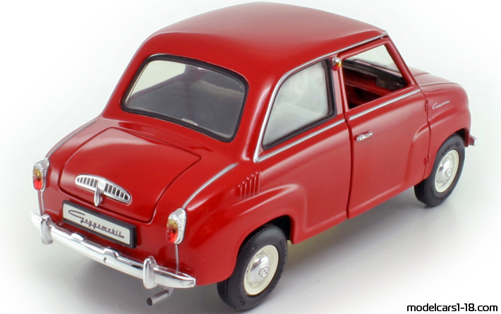 1955 - Goggomobil T250 Revell 1/18 (Kрасный) Задняя правая сторона