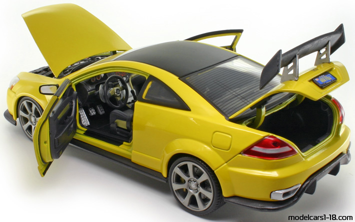 2002 - Honda Accord Custom Tunner Motor Max 1/18 (Жёлтый / Чёрный) Открывающиеся части