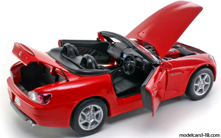 1999 - Honda S2000 Welly 1/18 (Kрасный) Открывающиеся части