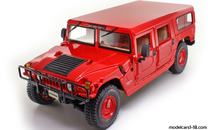 2000 - Hummer H1 Wagon Maisto 1/18 (Kрасный) Передняя левая сторона