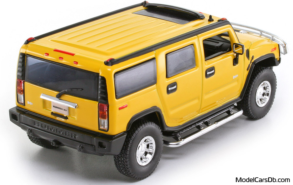 2004 - Hummer H2 Wagon Norev 1/43 (Жёлтый) Задняя правая сторона