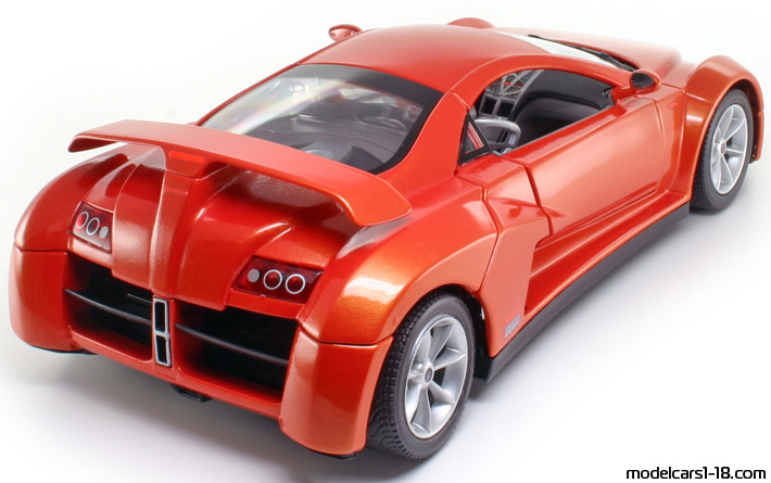 2002 - Italdesign Prima Giugiaro Concept Bburago 1/18 (Kрасный) Задняя правая сторона