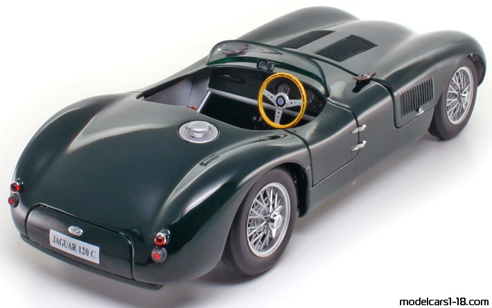 1951 - Jaguar C-Type AutoArt 1/18 (Зелёный) Задняя правая сторона