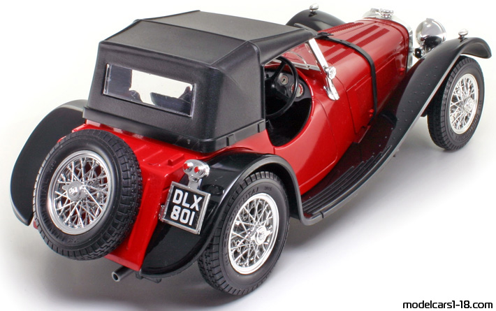 1936 - Jaguar SS100 Bburago 1/18 (Kрасный / Чёрный) Задняя правая сторона