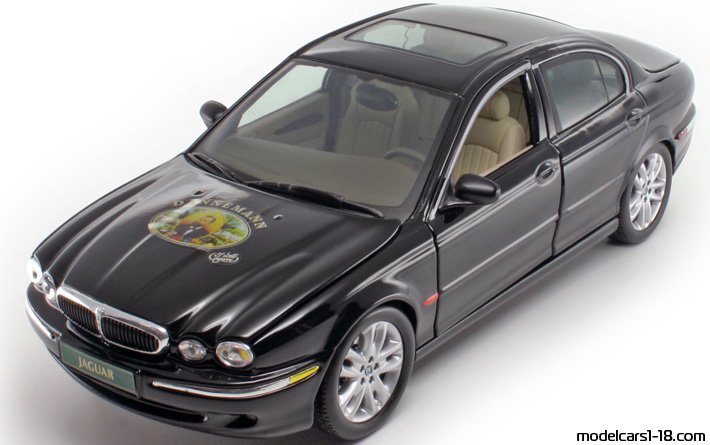2001 - Jaguar X-Type Maisto 1/18 (Чёрный) Передняя левая сторона