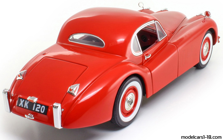 1949 - Jaguar XK120 (XK140) Signature Models 1/18 (Kрасный) Задняя правая сторона