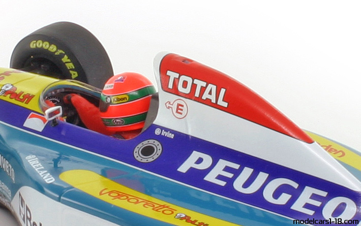 1995 - Jordan Peugeot 195 Minichamps 1/18 (Зелёный / Белый) Интерьер панель приборов