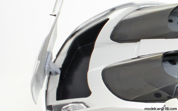 2005 - Lamborghini Concept S Mondo Motors 1/18 (Белый) Багажник / Поднимающиеся фары