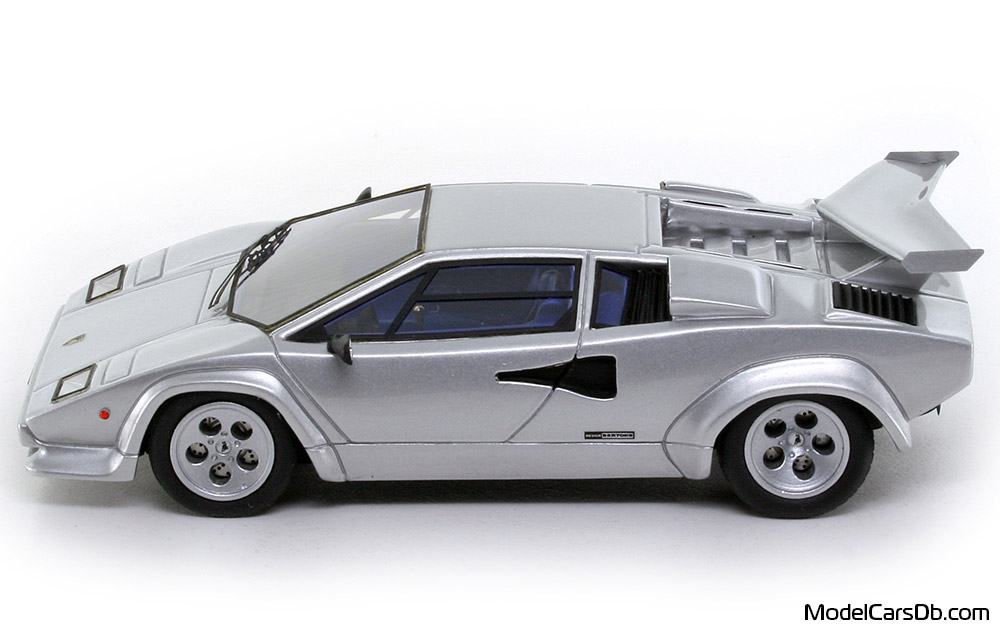 1982 - Lamborghini Countach LP5000 S Looksmart 1/43 (Серебристый) Сторона