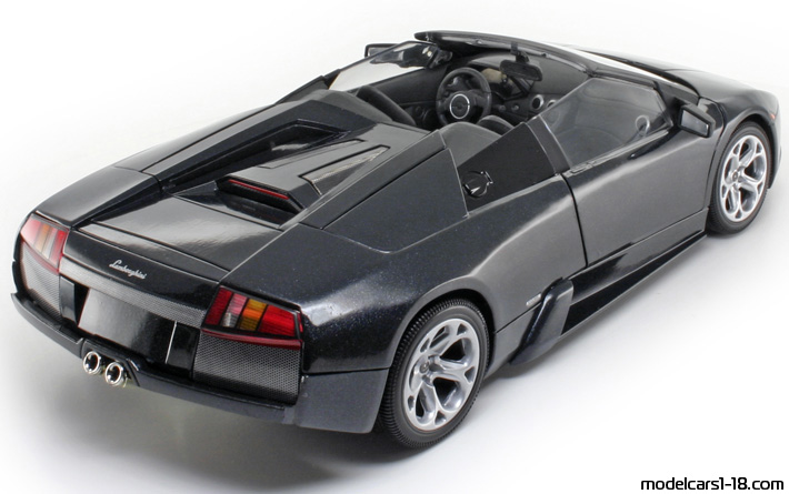 2001 - Lamborghini Murcielago Roadster Mondo Motors 1/18 (Чёрный) Задняя правая сторона