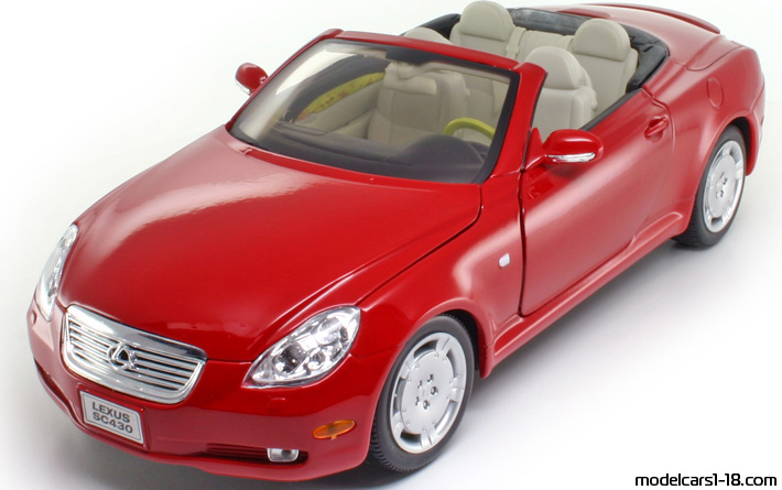 2001 - Lexus SC 430 Welly 1/18 (Kрасный) Передняя левая сторона