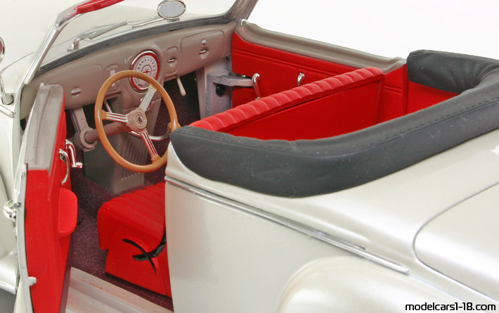 1939 - Lincoln Zephyr Signature Models 1/18 (Белый) Интерьер панель приборов