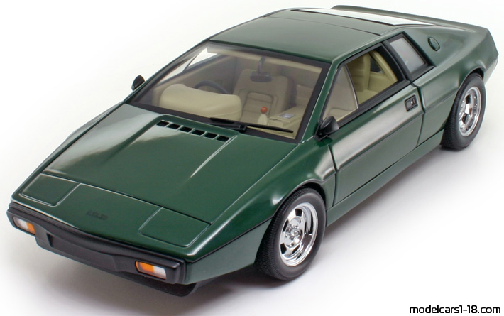 1977 - Lotus Esprit Type 79 AutoArt 1/18 (Зелёный) Передняя левая сторона