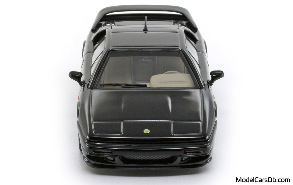 1993 - Lotus Esprit V8 AutoArt 1/43 (Чёрный) Спереди