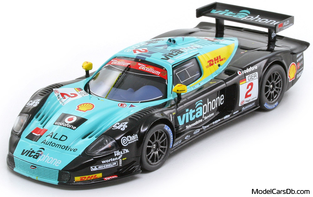 2008 - Maserati MC12 GT1 IXO 1/43 (Black / Синий) Передняя левая сторона