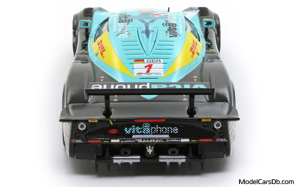 2008 - Maserati MC12 GT1 IXO 1/43 (Чёрный / Синий) Сзади