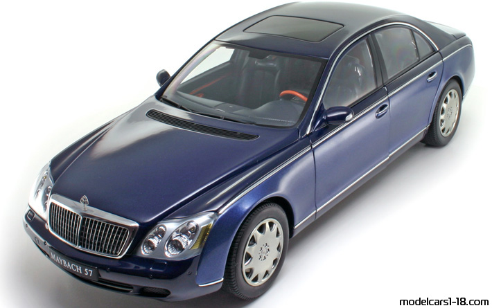 2002 - Maybach 57 AutoArt 1/18 (Синий / Синий) Передняя левая сторона