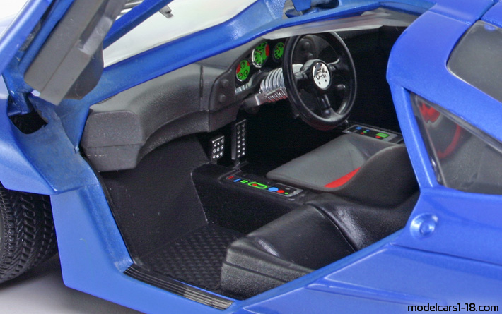 1993 - McLaren F1 Concept Guiloy 1/18 (Синий) Интерьер панель приборов