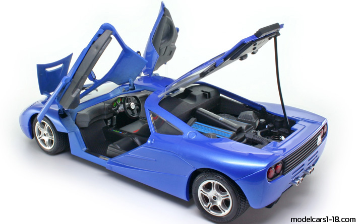 1993 - McLaren F1 Concept Guiloy 1/18 (Синий) Открывающиеся части