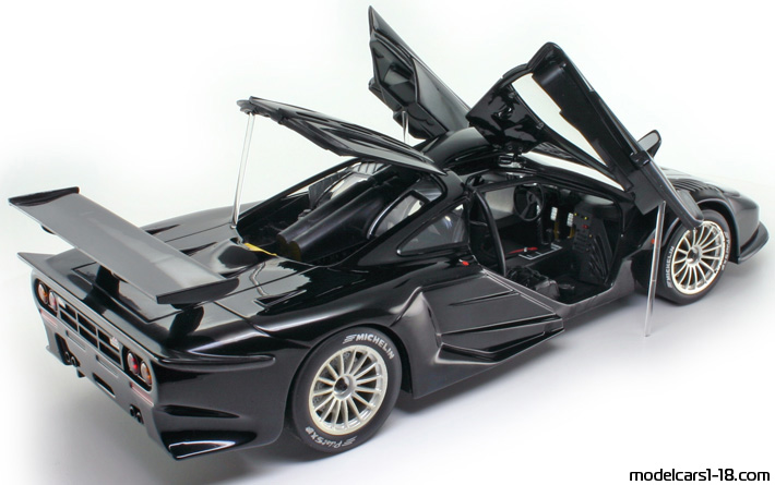 1997 - McLaren F1 GTR Long Tail UT 1/18 (Чёрный) Открывающиеся части